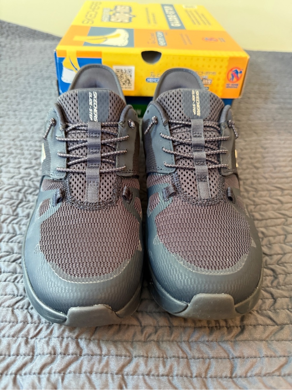 Sketchers women’s size 8.5 slip-in dark navy Glide Step Pro - Picture 4 of 6